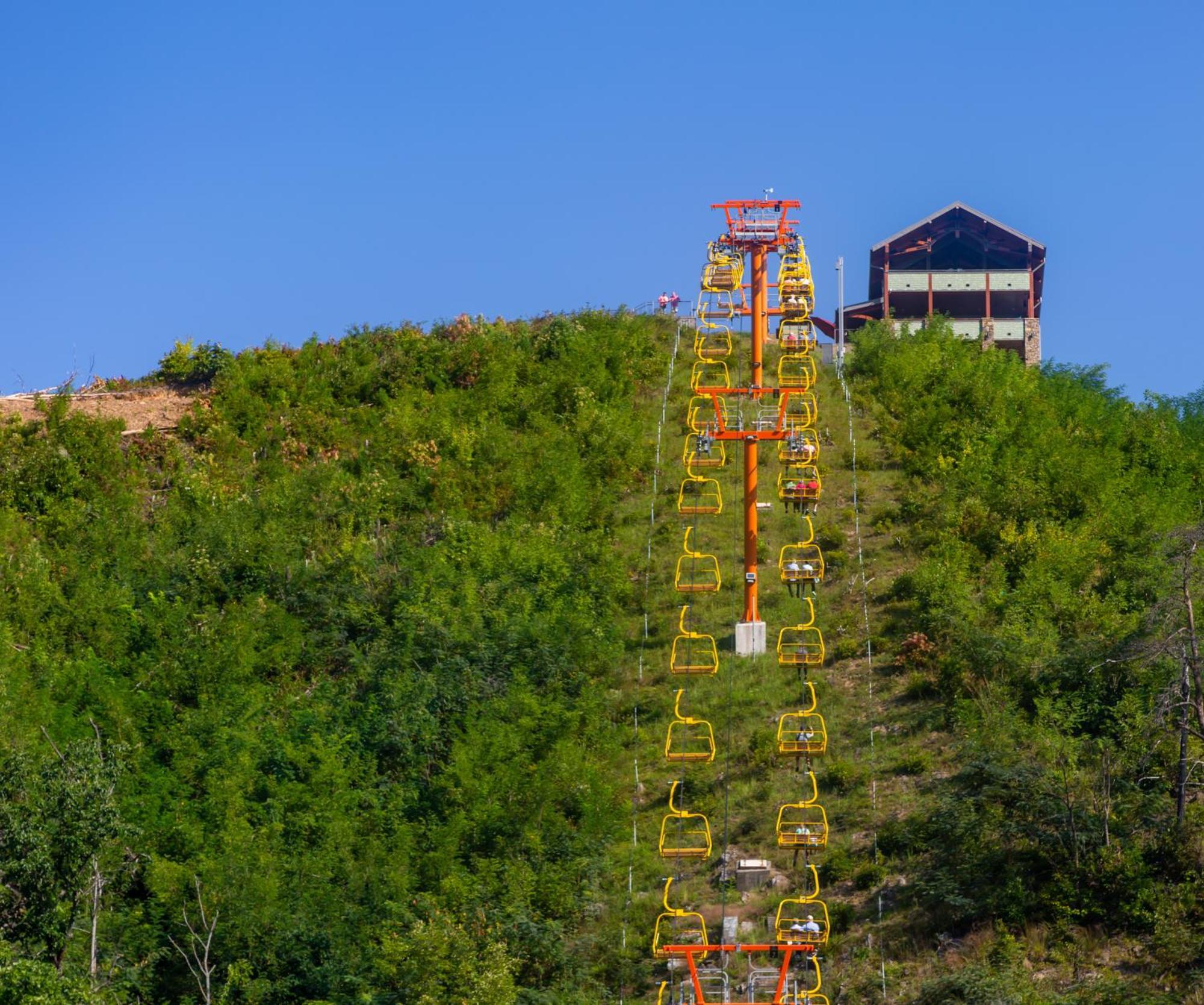 Smoky Bear Lodge With Guest House, Hot Tub, 1089 Free Tickets Each Paid Day, Dollywood And More Сивиървил Екстериор снимка