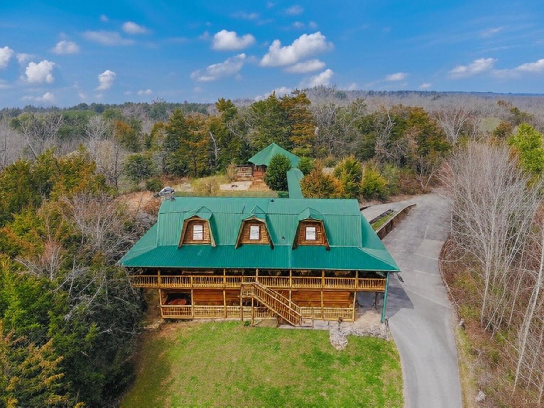 Smoky Bear Lodge With Guest House, Hot Tub, 1089 Free Tickets Each Paid Day, Dollywood And More Сивиървил Екстериор снимка
