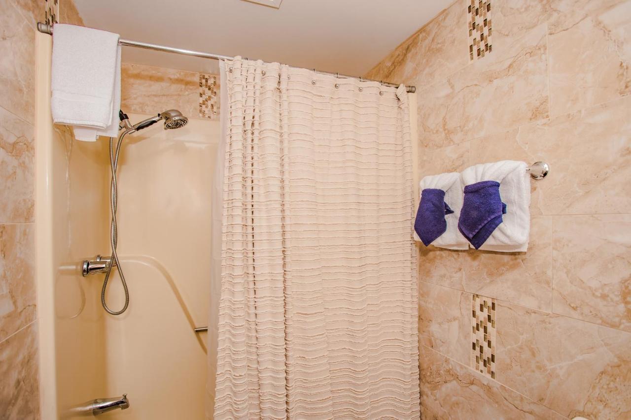Smoky Bear Lodge With Guest House, Hot Tub, 1089 Free Tickets Each Paid Day, Dollywood And More Сивиървил Екстериор снимка