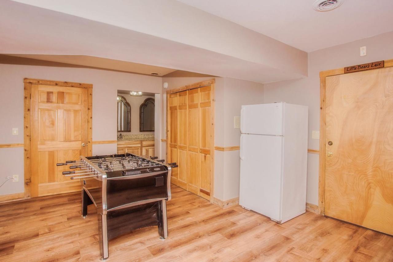 Smoky Bear Lodge With Guest House, Hot Tub, 1089 Free Tickets Each Paid Day, Dollywood And More Сивиървил Екстериор снимка