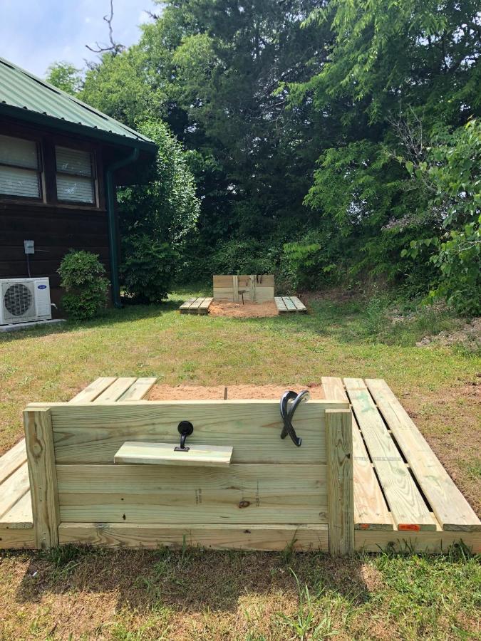 Smoky Bear Lodge With Guest House, Hot Tub, 1089 Free Tickets Each Paid Day, Dollywood And More Сивиървил Екстериор снимка